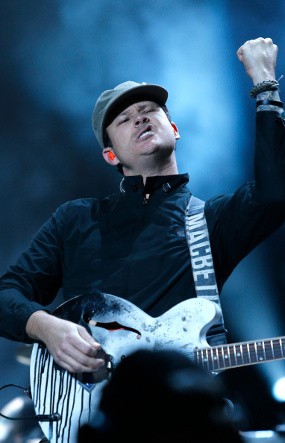 Wow! Tom DeLonge Blink 182 Pernah Berinteraksi dengan Alien