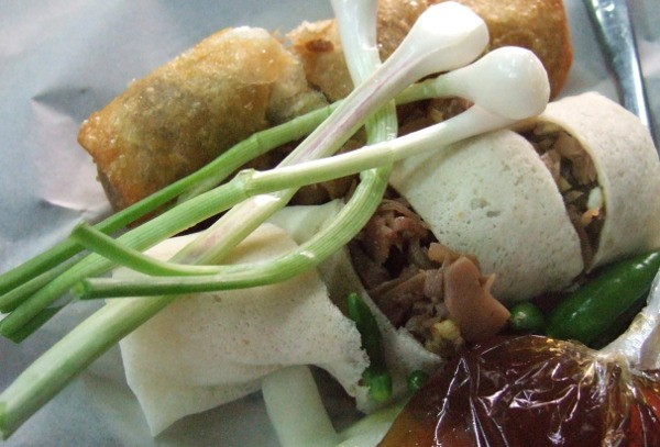 Mana yang Enak? Lunpia Gang Lombok, Mataram atau Jalan Pemuda Mana yang Enak? Lunpia Gang Lombok, Mataram atau Jalan Pemuda