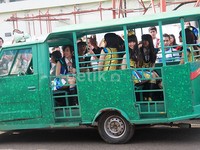 JKT48 saat ditemui di kawasan Kebon Jeruk, Jakarta Barat. Pool/Gus Mun/detikFoto.