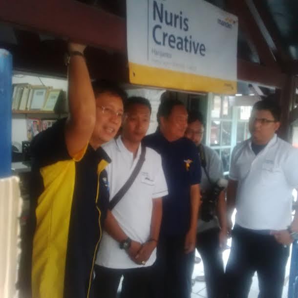 Bos Bank Mandiri Blusukan ke Warung-warung, Dorong Menabung Pakai HP