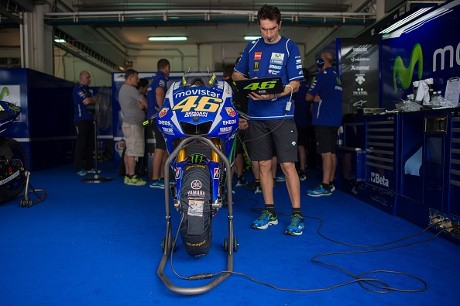 Yamaha Bakal Sepenuhnya Gunakan Seamless Gearbox di Tes Sepang