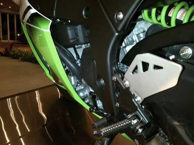 Apa Kerennya Moge Kawasaki Ninja ZX-10R? Ini Speknya
