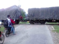 Foto Prehatin Dwi Cahyono (untuk Street Shot).