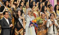 Mendapat gelar Puteri Indonesia 2015 merupakan kado terindah bagi wanita kelahiran 3 Februari 1992 itu. Pool/Noel/detikFoto.