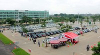     Lebih dari 200 mobil Astra Daihatsu Ayla memenuhi lahan parkir Summarecon Digital Centre Serpong. Istimewa/dok DAI.     