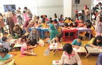 Beberapa lomba seperti  lomba mewarnai mobil Astra Daihatsu Ayla dengan peserta Anak - Anak juga di gelar di acara tersebut. Istimewa/dok DAI.