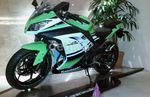 Kawasaki Luncurkan 2 Model Ninja, ZX10R dan Ninja 300