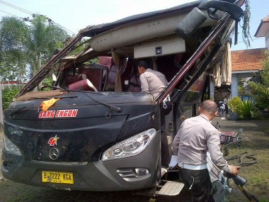 4 Tulang Rusuknya Patah, Sopir Bus Sang Engon Masih Dirawat