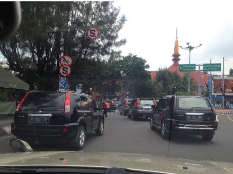 City Tour Komunitas Nissan X-Trail di Semarang