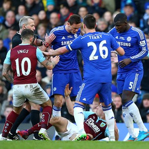 Insiden Matic dengan Barnes di Mata Mourinho dan Dyche