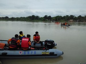 Pencarian 3 Korban Hilang Kapal Penyeberangan Tenggelam di Sulsel Dilanjutkan