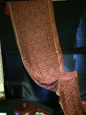 Kain Tradisional Kuno Berusia 200 Tahun Dipamerkan