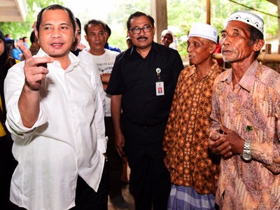 Marwan Jafar Tinjau Peternakan di Lombok