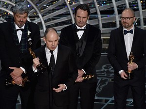 Interstellar Bawa Pulang Piala Best Visual Effects
