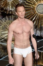 Parodikan 'Birdman', Neil Patrick Harris Nyaris Bugil di Oscar 2015