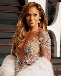 Berusia 45 tahun, J.Lo makin wow. REUTERS/Danny Moloshok/detikFoto.