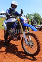 Terbang di Atas Tanah Bareng WR250R