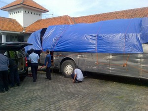 Dicek Dishubkominfo, Rem dan Ban Bus Sang Engon Layak Jalan