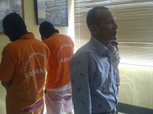 Tertangkap Bawa Narkoba, WN Korsel Menangis di Polres Jakpus