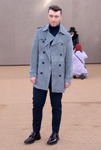 Ini penampilan Sam Smith di show Burberry. Gareth Cattermole/Getty Images/detikFoto.