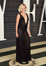 Parade Gaun Seksi di Pesta Oscar Vanity Fair 2015
