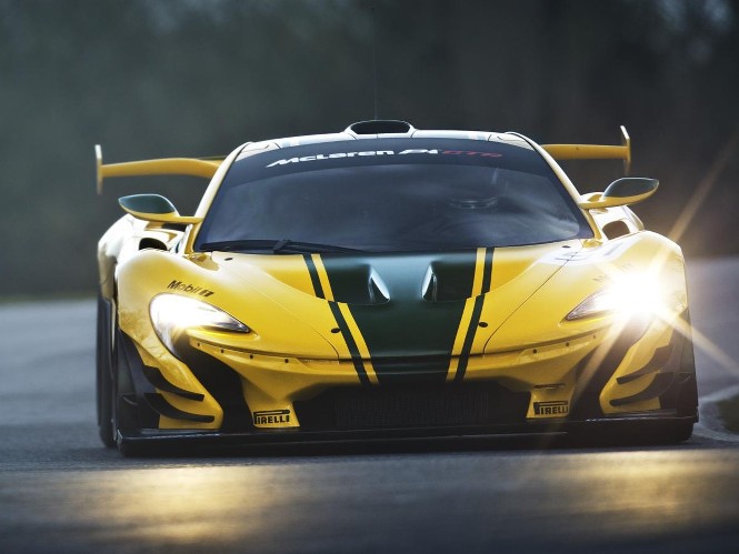 McLaren P1 GTR Versus McLaren F1 GTR