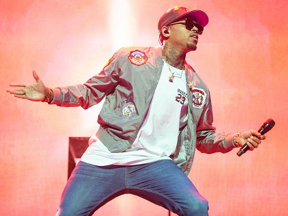 Rihanna dan Leonardo DiCaprio Dikabarkan Dekat, Ini Kata Chris Brown