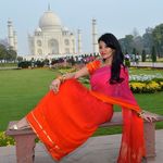 Berpose di Taj Mahal, Farah Quinn Cantik Bak Artis Bollywood