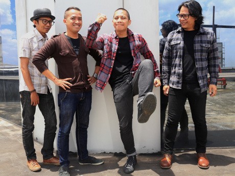 Setelah Berganti 3 Label, The Rain Akhirnya Jalan Sendiri