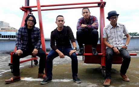 Kisah Lagu Galau Jenaka dari The Rain