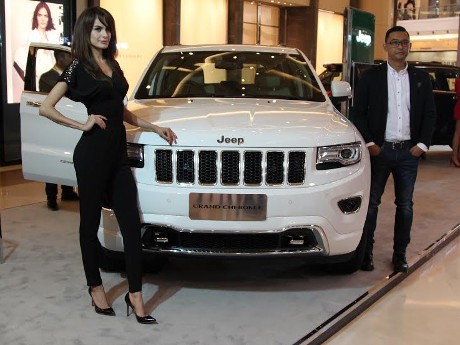 Jeep Grand Cherokee dengan Fitur Lengkap Juga Siap Dijual