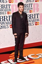 Bertabur Bintang di Red Carpet BRIT Awards 2015 (2)