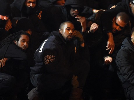 Banyak Kata Kotor, Penampilan Kanye West di BRIT Awards 2015 Disensor