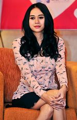 Aih, Cantiknya Aura Kasih Rayakan Ultah ke-28