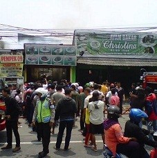 Kebakaran RM Ayam Bakar Christina Diduga karena Ledakan Gas 12 Kg