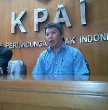 Merasa Bersalah, Penulis Buku Saatnya Aku Belajar Pacaran Mundur Sebagai Pengajar