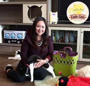 Lia Kurtz, Keliling Dunia Demi Dirikan Kafe Kucing Berstandar Tinggi