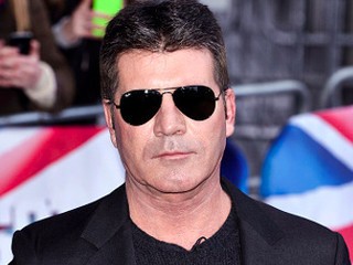 Siasati Macet, Simon Cowell Beli Skuter
