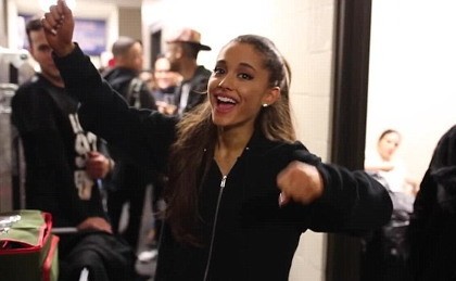 Lift Panggung Rusak, Ariana Grande Hampir Tewas