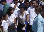 Marion Cotillard Kampanyekan Perubahan Iklim di Filipina