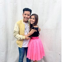 Berpelukan, Rangga dan Christy terlihat mesra. (Twitter/Rangga Moela)