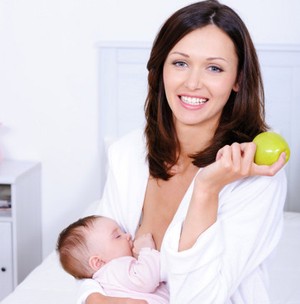 Cara Atur Pola Makan Bagi Ibu Menyusui Agar Cepat Turun Berat Badan