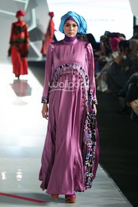 Anggia Handmade My Beautiful Sunrise. Fashion Parade Moslem Wear Next Level Purity. Indonesia Fashion Week 2015 at Jakarta Convention Center. Senayan. Jakarta. [Foto: Mohammad Abduh/Wolipop]