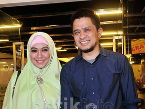 Oki Setiana Dewi Sudah Biasakan Anak Berhijab Sejak Bayi