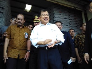 Sidak Gudang Bulog di Makassar, JK: Stok Beras Nasional Aman!