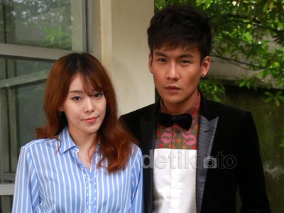 Fendy Chow Kenalkan Pacarnya yang Asal Korea