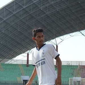 Martunis di Laga Pembuka, Kurniawan Memantau dari Pinggir Lapangan