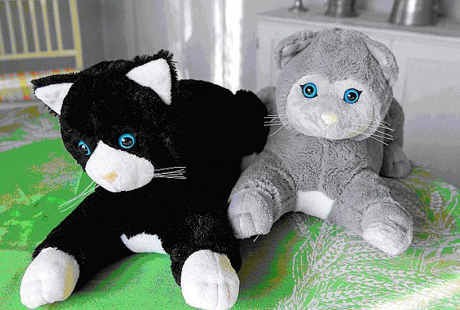 Ini Dia Kucing Robot Pengusir Kesepian Pasien Pikun yang Bisa Mengeong