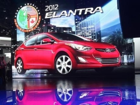 Setir Bermasalah, Hyundai Tarik 200 Ribu Lebih Elantra