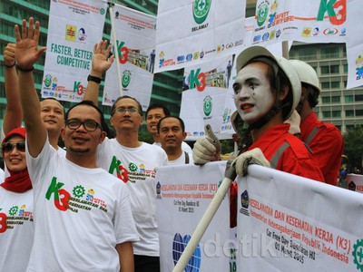 Kemanker Sosialisasi K3 Di Bundaran HI